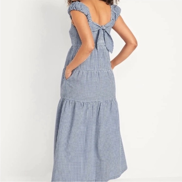 old navy • blue gingham seersucker tiered maxi dress  back tie puff cap sleeves - Picture 3 of 6